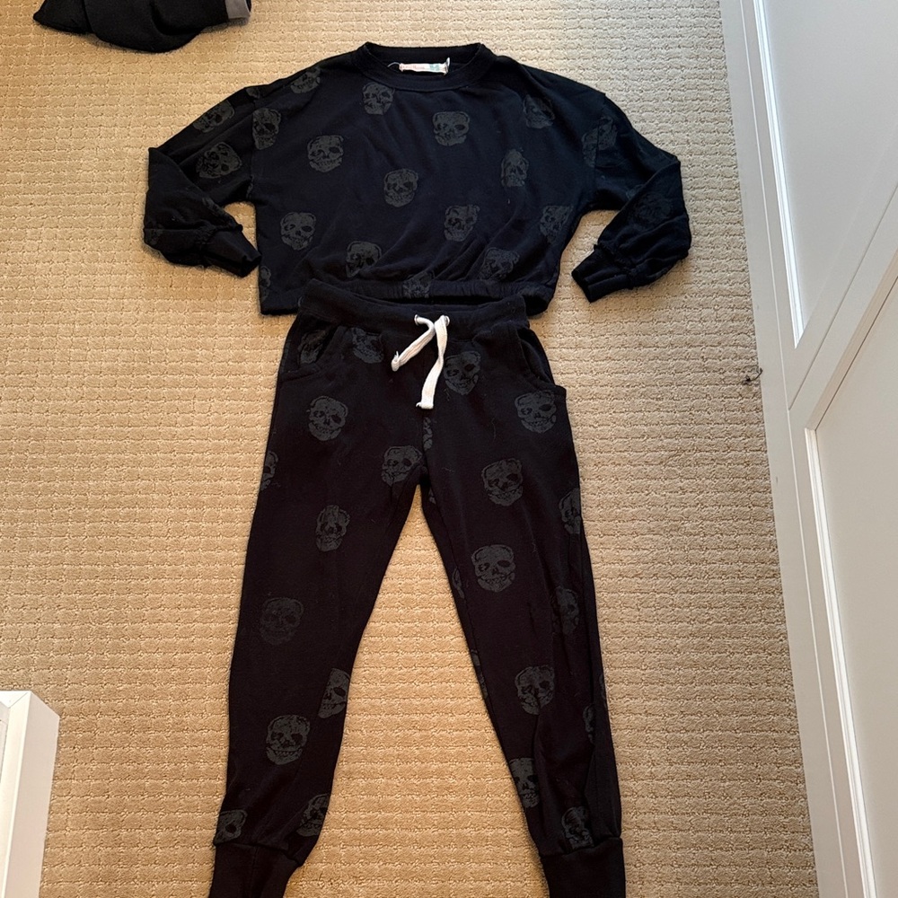 Vintage Havana Girls Black Skull Print sweatsuit Size 10/12